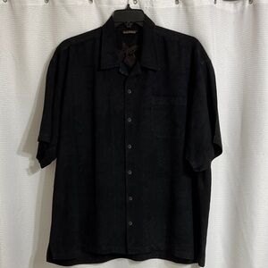 EUC Vtg. black Tommy Bahama short sleeve shirt.  Size XXL